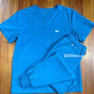 FIGS Scrub Set - Mens - Tansen pants - Leon Top - Pacific Blue